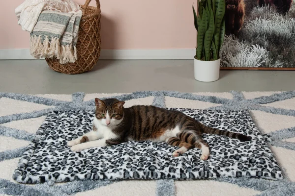 Faux Fur Self-Warming Pet Bed Mat - Image 15