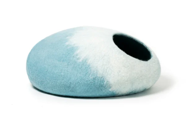 Skyline Cat Cave - Image 9